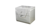 Modern Style 4 Pc Queen Bedroom Set Made with Wood