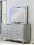 Queen 5 Piece LED Bedroom set made with wood in Silver Color